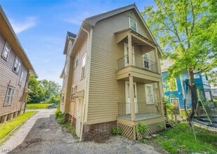 Building Photo - 414 E 148th St