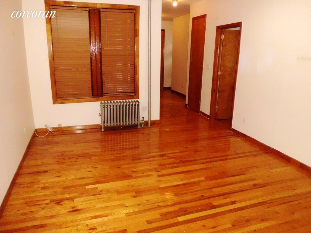Foto principal - 471 12th St
