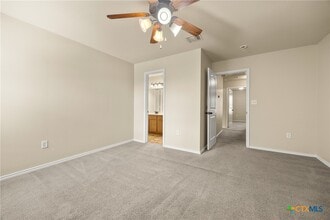 Building Photo - 1011 Brown Rock Dr