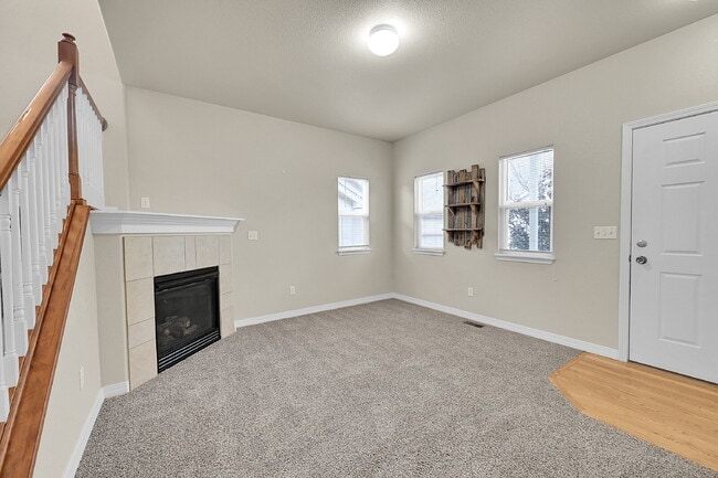 Building Photo - $2,200.00 - 3 Beds, 2.5 Baths, Single Fami...