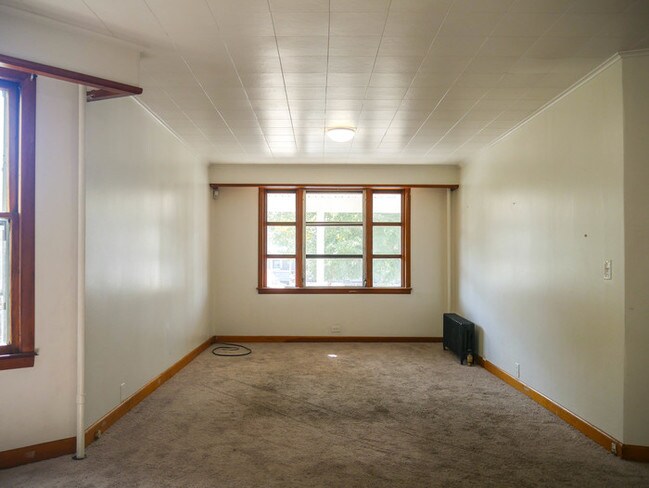 Building Photo - 73 Kenwood Park