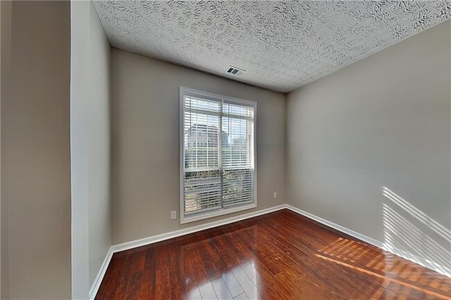 Foto del edificio - 2730 Jona Trail