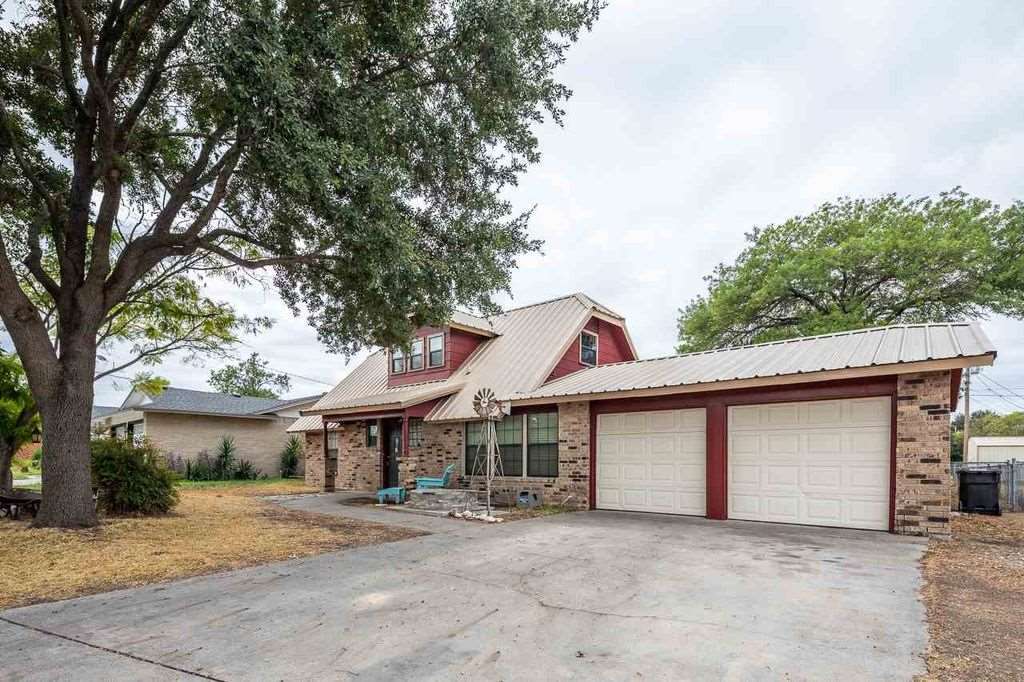 104 Jaimie Way, Del Rio, TX 78840 House Rental in Del Rio, TX