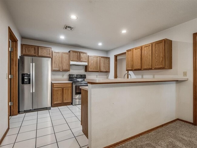 Building Photo - 304 Eccell Ct