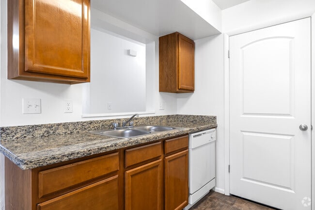 2BR, 1BA - 1,000SF - Kitchen - Falcon Park Apartments