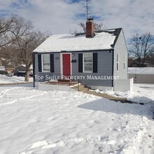 Building Photo - 3605 SW 9th St