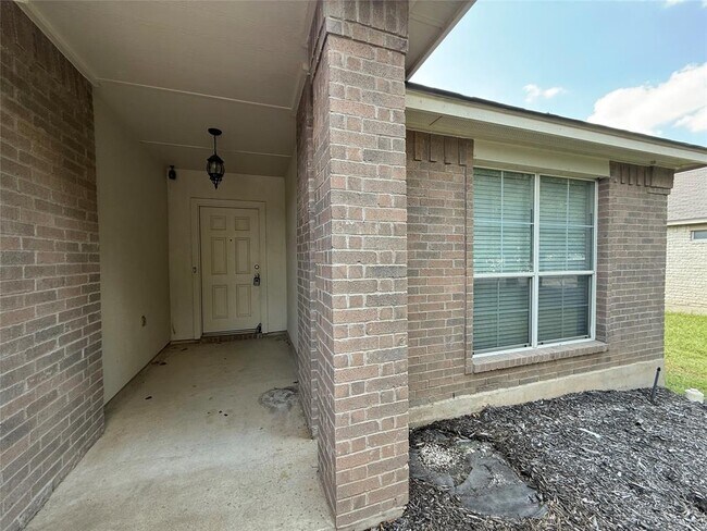 Foto del edificio - 905 Remington Dr