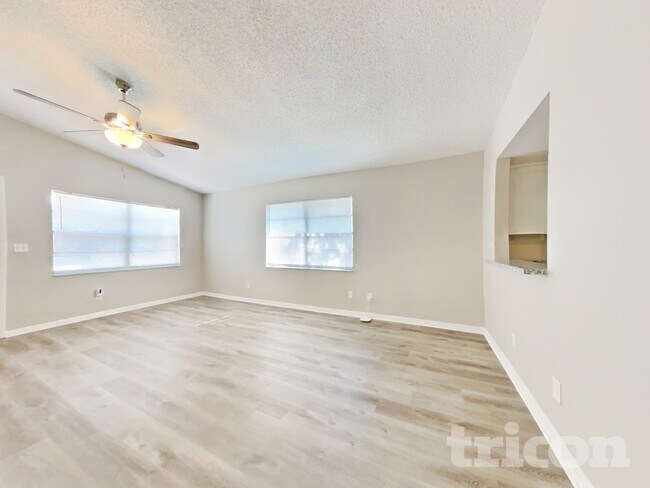 Foto del edificio - 4930 44th Ave N