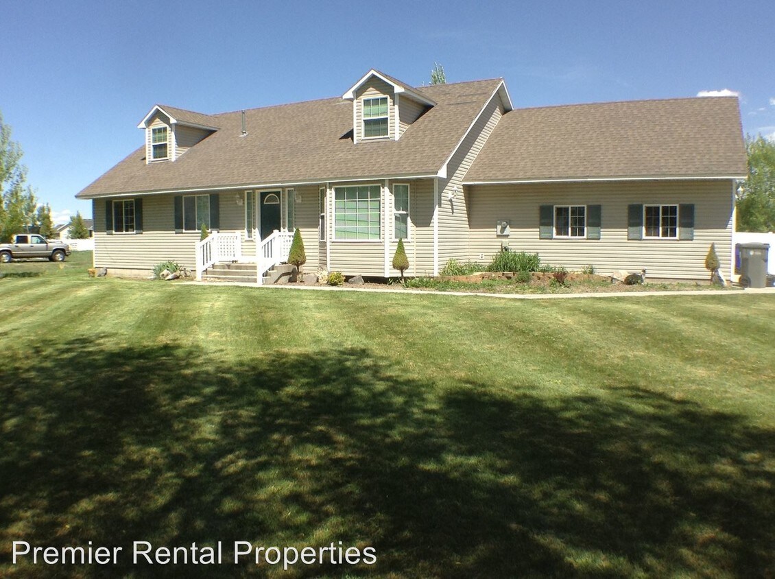 Primary Photo - 691 S 12th W