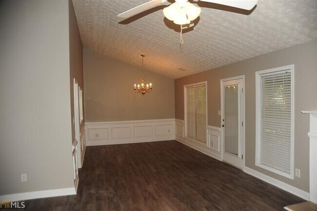 Building Photo - 75 Pine Cove Ct