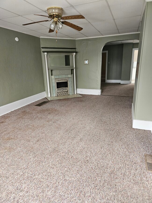 sala de estar - 426 W Front St