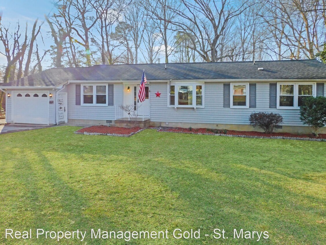 3 br, 2 bath House 22929 Town Creek Dr House Rental in Lexington