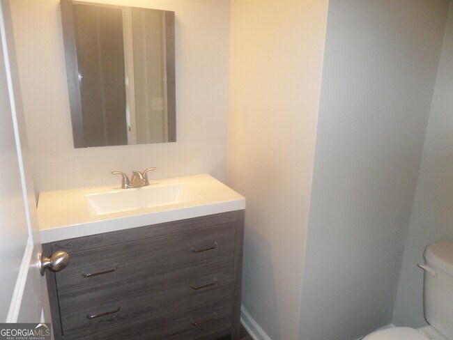 Building Photo - 4677 Vintage Ct