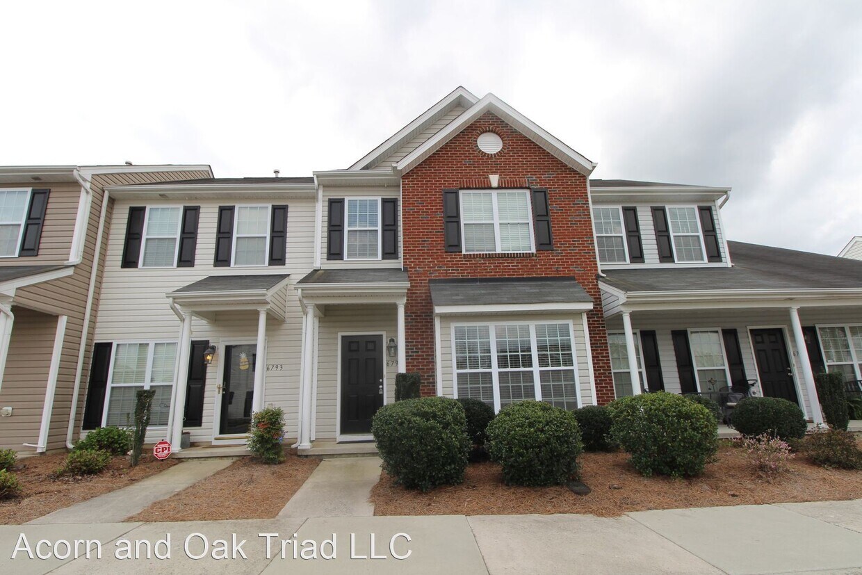 3 br, 2.5 bath House 6795 Derby Run Dr House for Rent in Whitsett