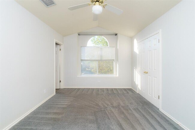 Foto del edificio - 1200 Gingerlily Cove