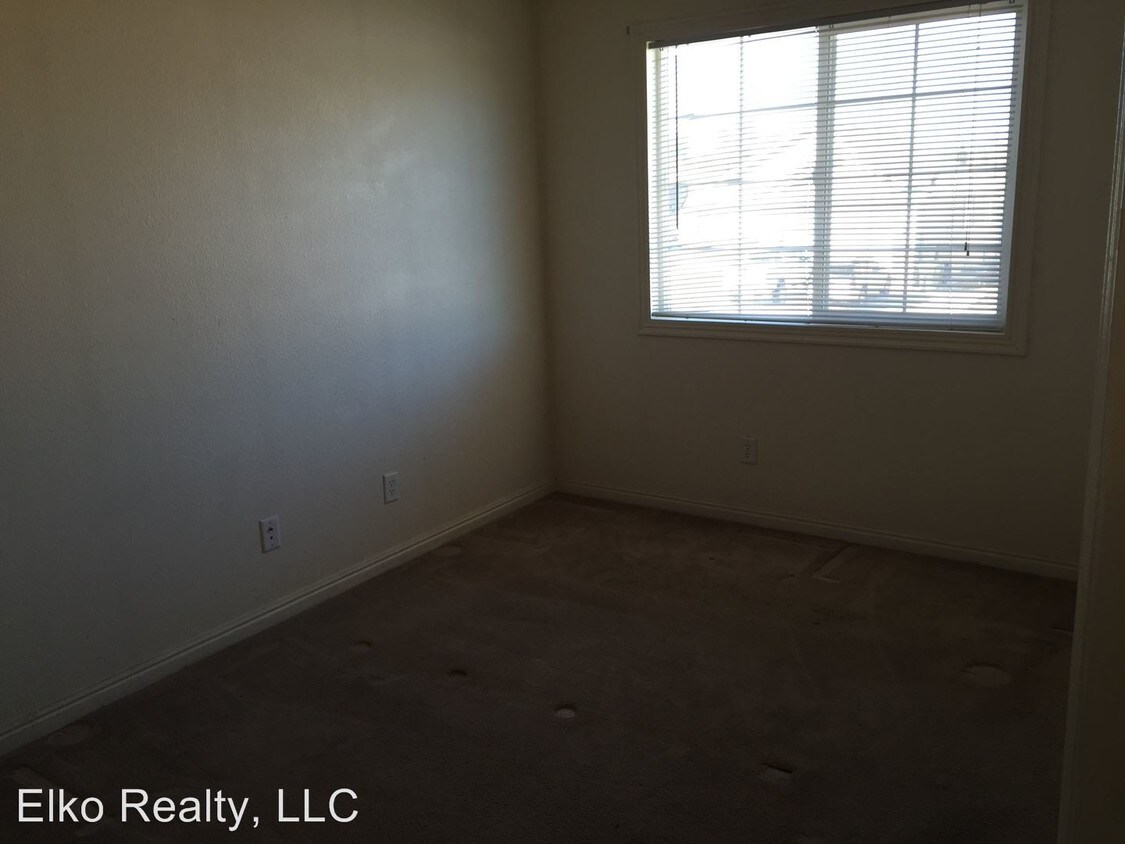 Building Photo - 1655 Orchard Cove Dr