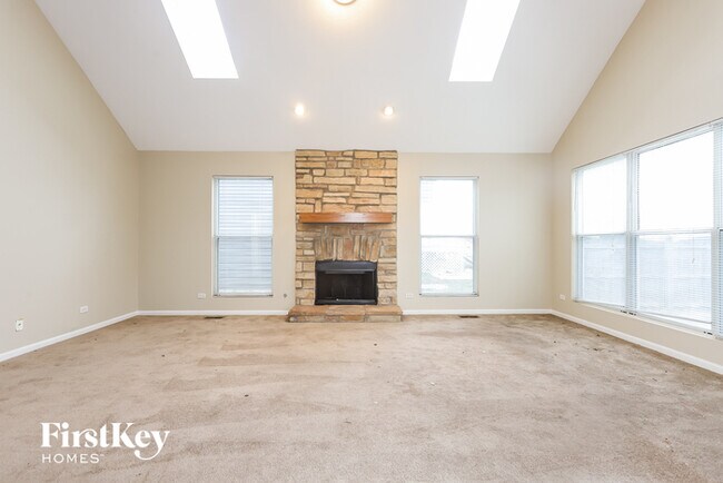 Building Photo - 454 Bluebird Dr