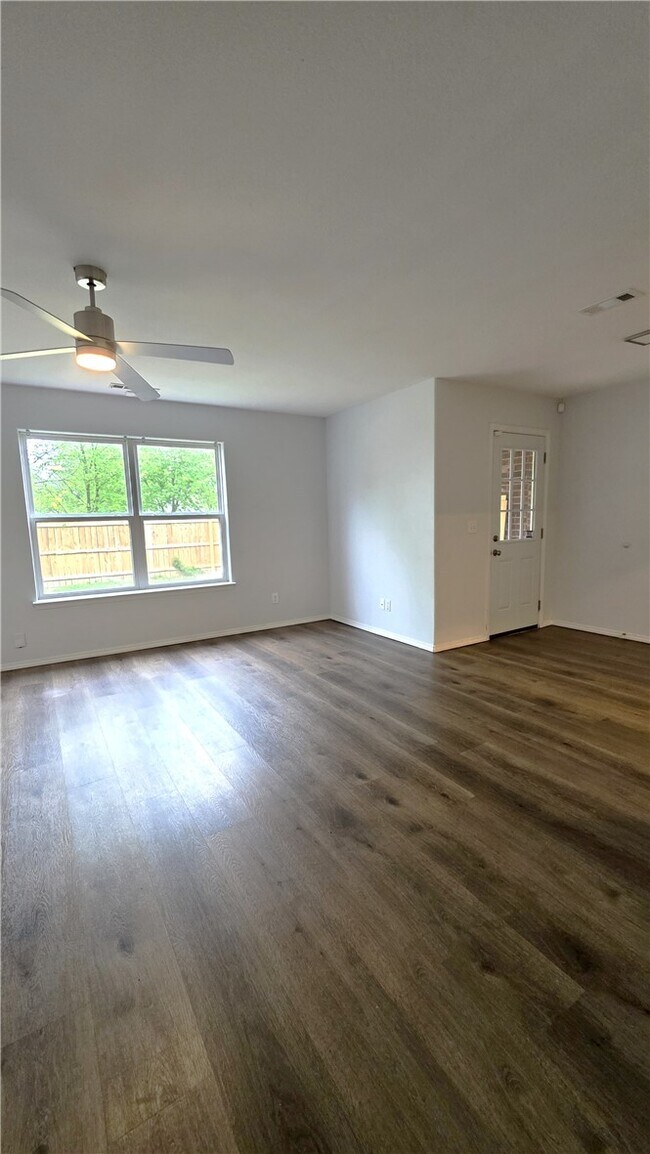 Building Photo - 4102 SW Chapelstone Ave
