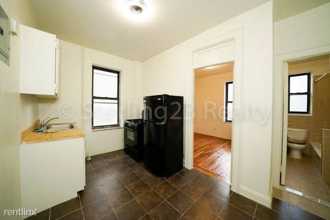 Foto del edificio - 32-48-48 41st St