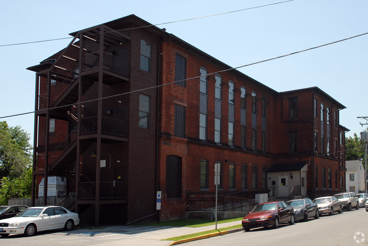 Foto del edificio - Smyser Street Apartments