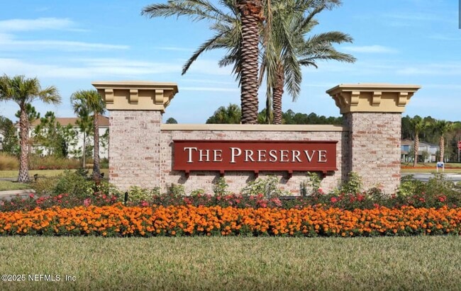 Foto del edificio - 607 Blind Oak Cir