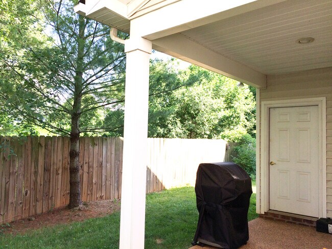 Foto del edificio - 152 Burnet St