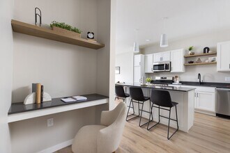 Interior Photo - Current 33