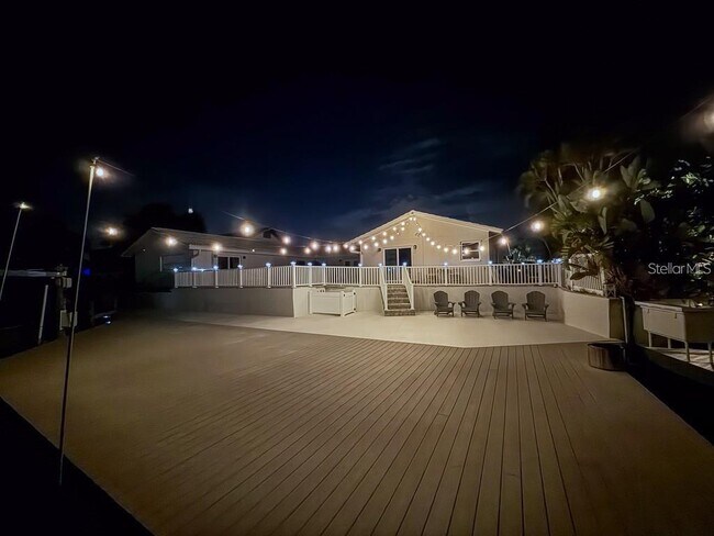 Foto del edificio - 5021 Porpoise Pl