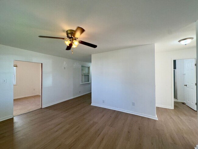 Foto del edificio - Charming 4 Bedroom/2 Bathroom Home in Dundalk, MD!