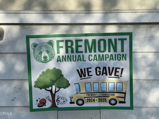 Foto del edificio - 3226 La Crescenta Ave