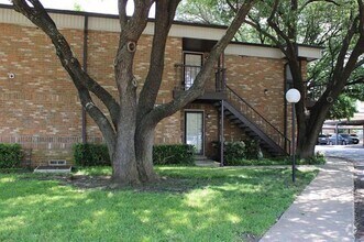 Building Photo - 6060 Birchbrook Dr