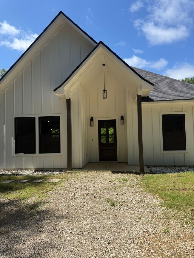 Building Photo - Beautiful New Construction in Harleton