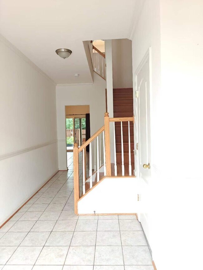 Foto del edificio - 13030 Park Crescent Cir