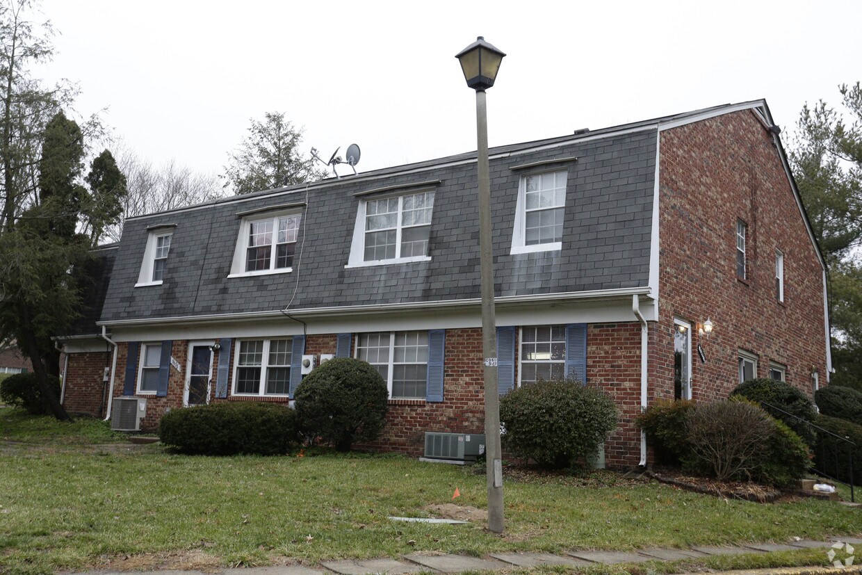 Foto principal - Terrace Townhomes of Gunston
