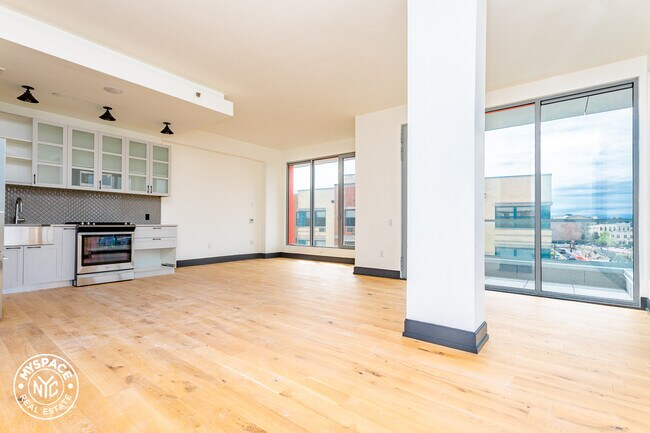 Foto del edificio - 502 Bushwick Ave