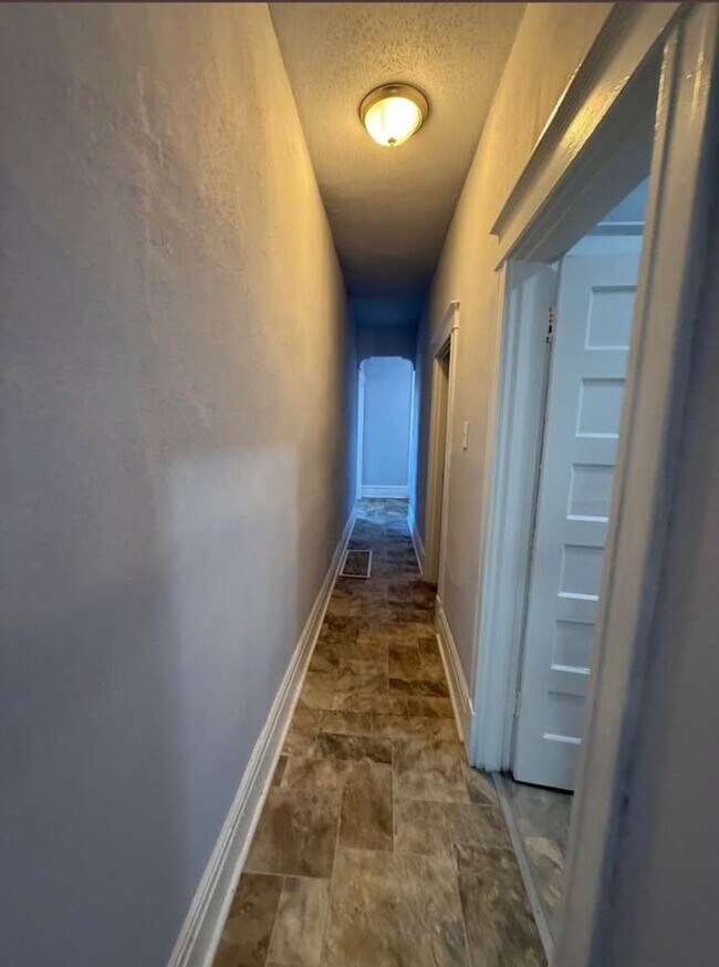 Foto del edificio - 1343 Walton Ave