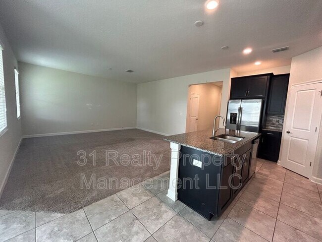 Foto del edificio - 11114 Sycamore Woods Dr