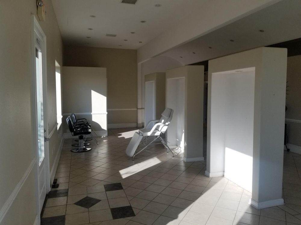 Building Photo - 2113 Myers Street