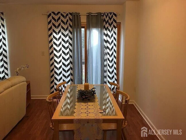 Foto del edificio - 5 Pheasant Run