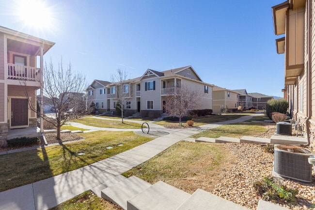Photo - Newer 3bdrm/2 1/2 bath townhome in the heart of Longmont!