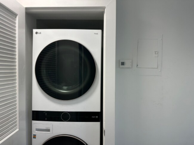 Foto del edificio - 5838 SW 74th Terrace