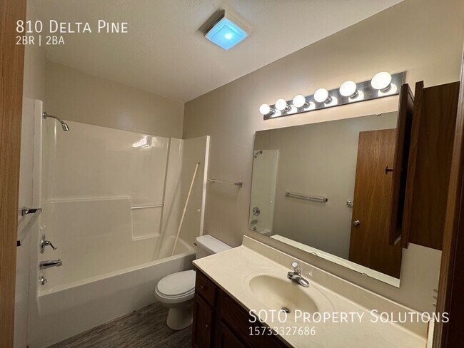 Foto del edificio - 810 Delta Pine