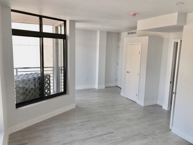 Foto del edificio - 328 Grand St