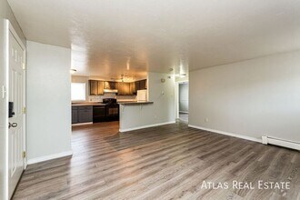 Building Photo - 2840 Montebello Dr W