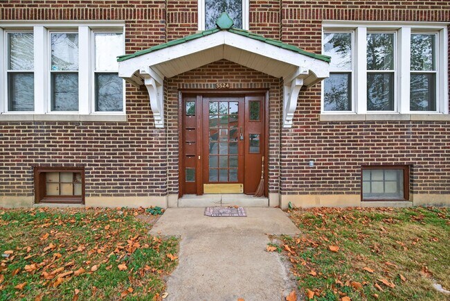 Building Photo - 5524 S Grand Blvd