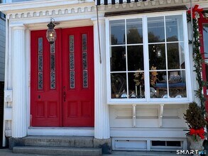 Building Photo - 137 Water St