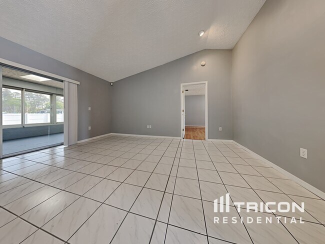 Building Photo - 7028 Covewood Drive Spring Hill FL