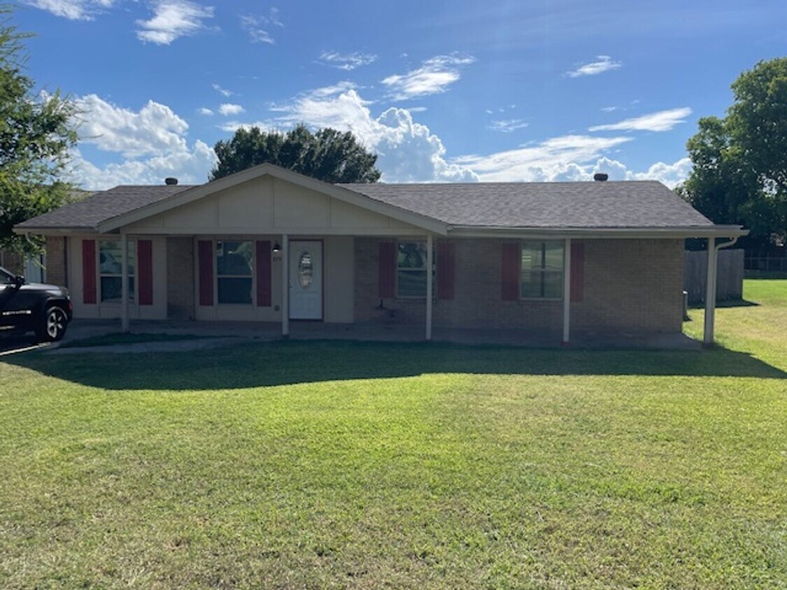 Foto principal - Charming 3,2 Move in Ready - Springtown ISD