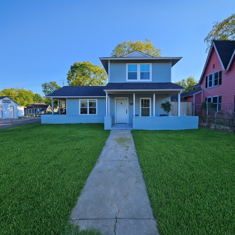 Primary Photo - 222 E Woodin Blvd