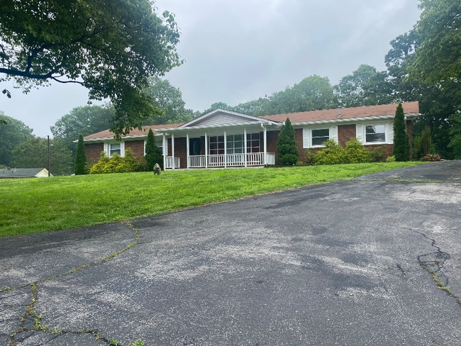 224 Park Cir Dr